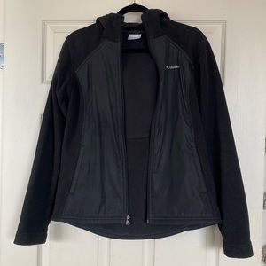 Women’s Black Columbia Sportswear Lightweight Jacket